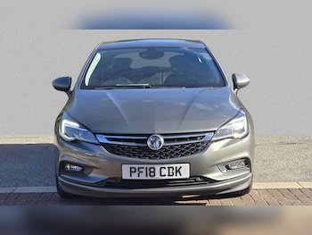 Used Vauxhall Astra 2018 for sale - 76141880: Photo