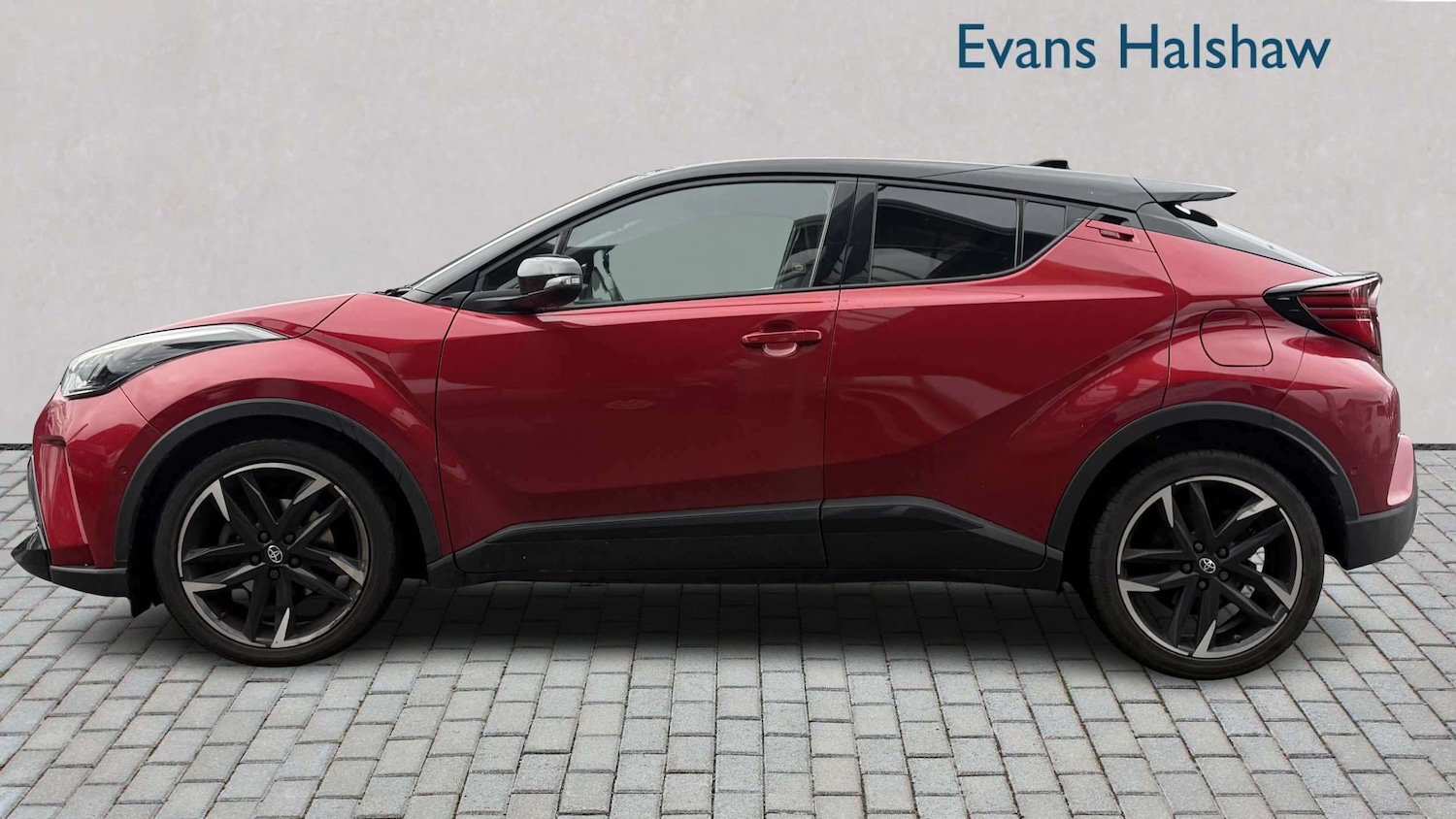 Used Toyota C-HR for sale - 78076764: Photo 3