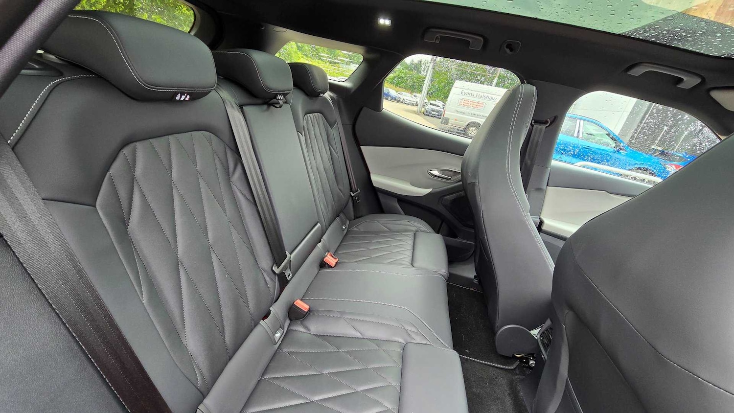 Used Ford Explorer 2025 for sale - 76488039: Photo 16