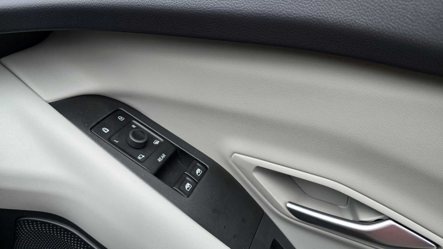 Used Ford Explorer 2025 for sale - 76488039: Photo 22