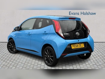 Used Toyota AYGO 2018 for sale - 76774176: Photo