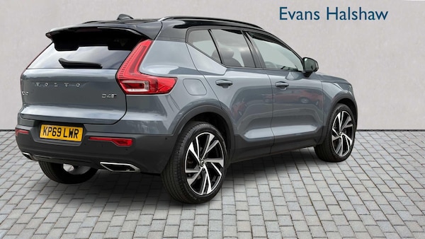 Used Volvo XC40 2019 for sale - 76272076: Photo 2