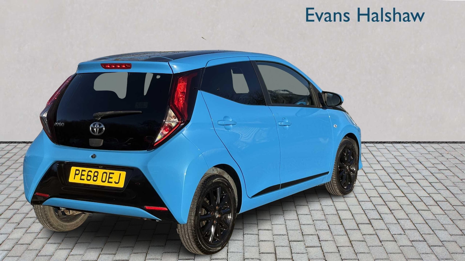 Used Toyota AYGO 2018 for sale - 77373830: Photo 3