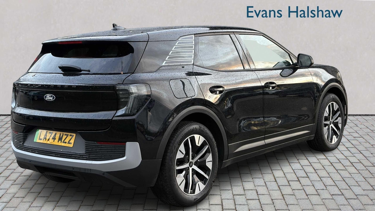 Used Ford Explorer 2024 for sale - 77726670: Photo 3