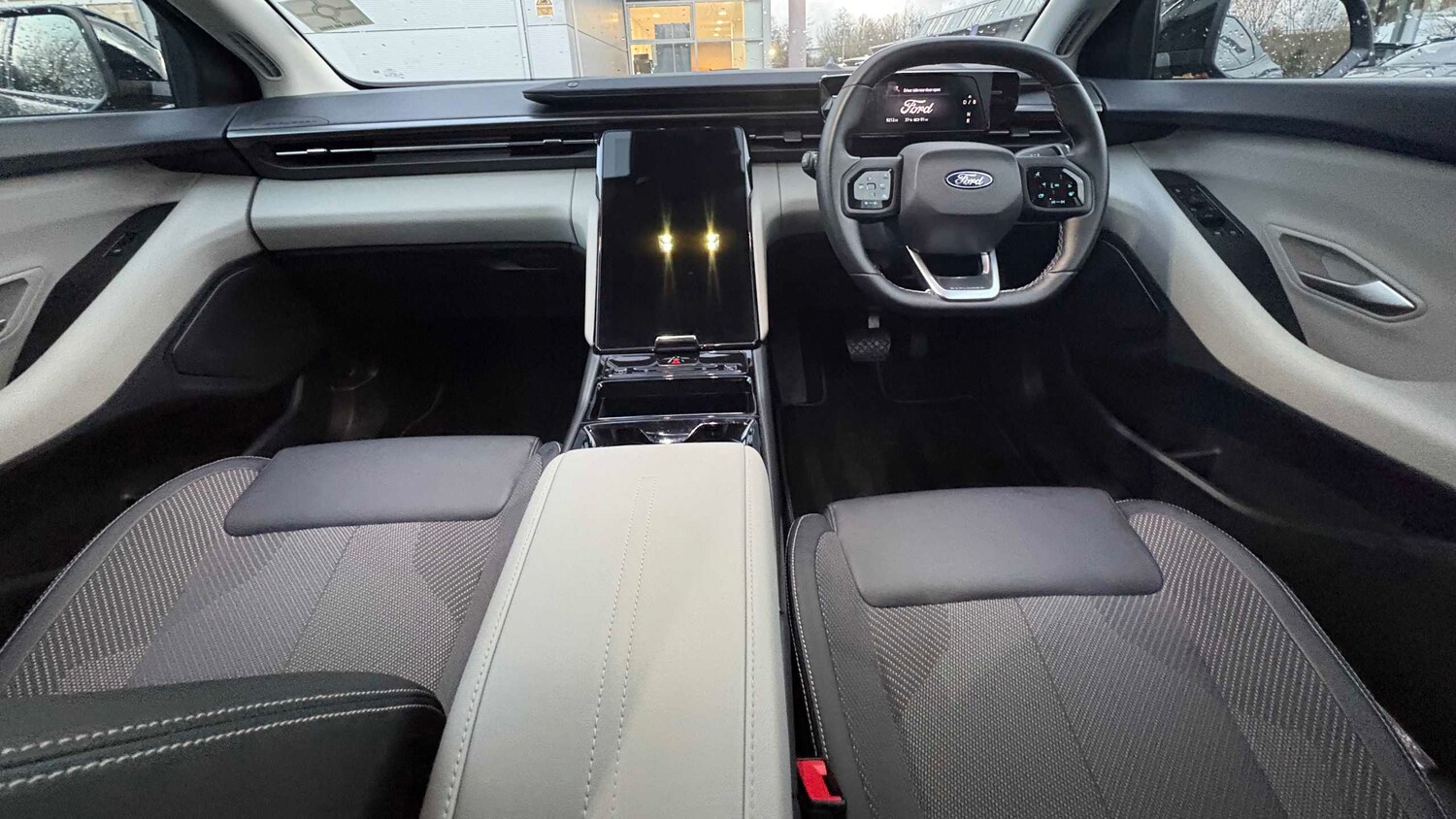 Used Ford Explorer 2024 for sale - 77527138: Photo 16