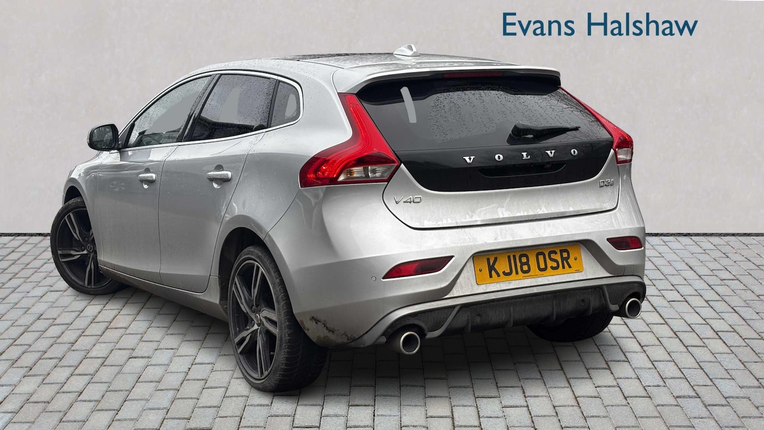 Used Volvo V40 2018 for sale - 77443409: Photo 3