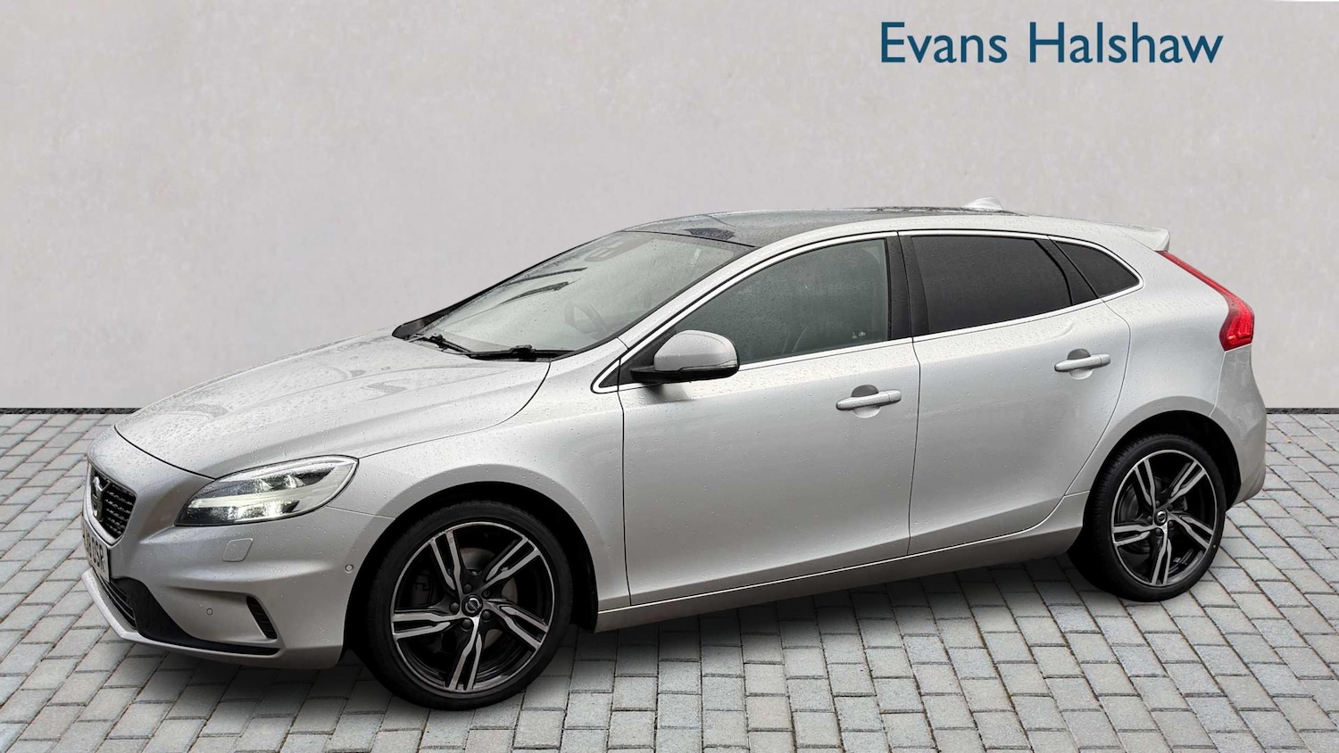 Used Volvo V40 2018 for sale - 77443409: Photo 7