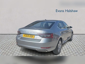 Used Skoda Superb 2019 for sale - 79015109: Photo