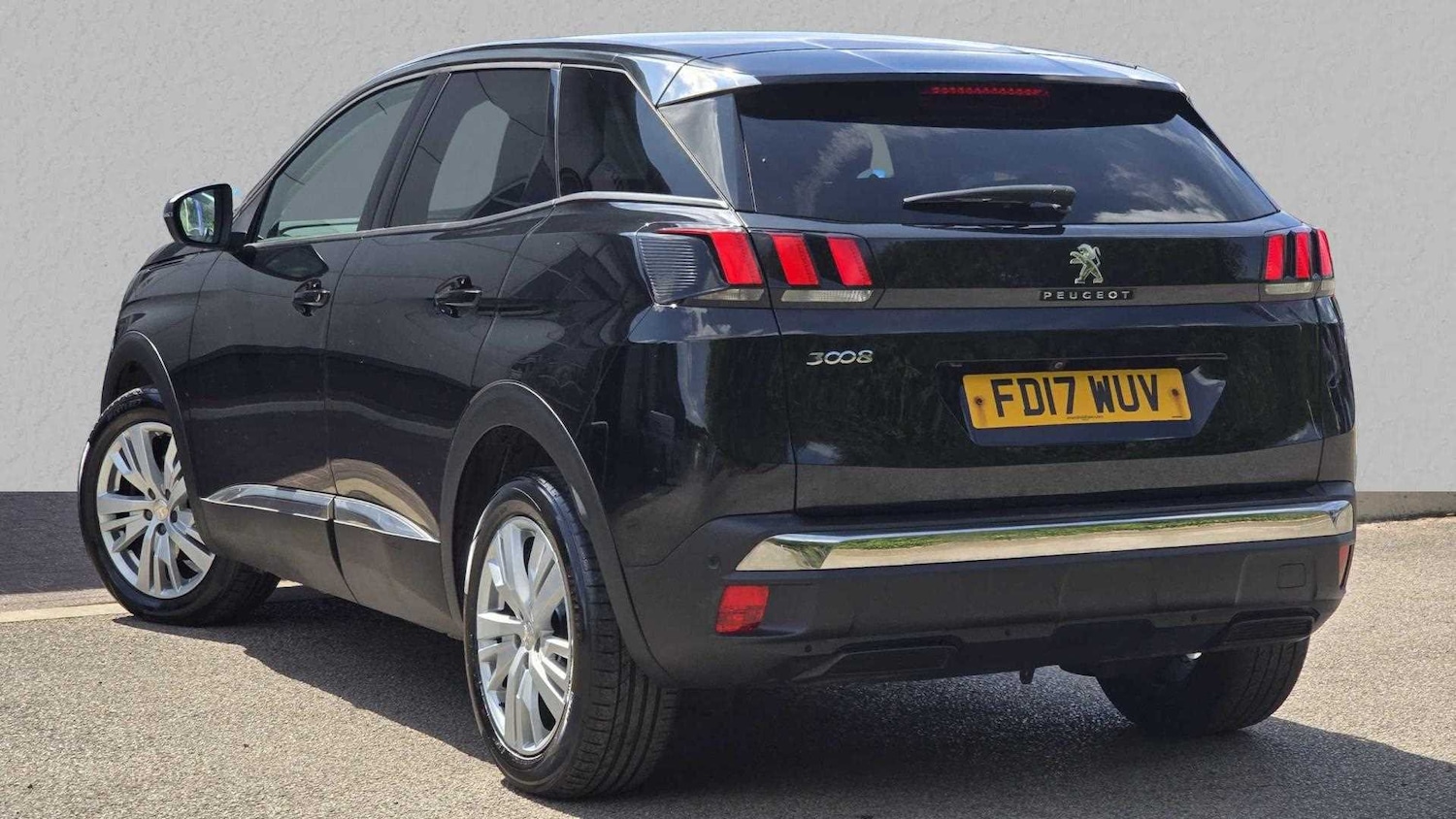 Used Peugeot 3008 2017 for sale - 76087787: Photo 2