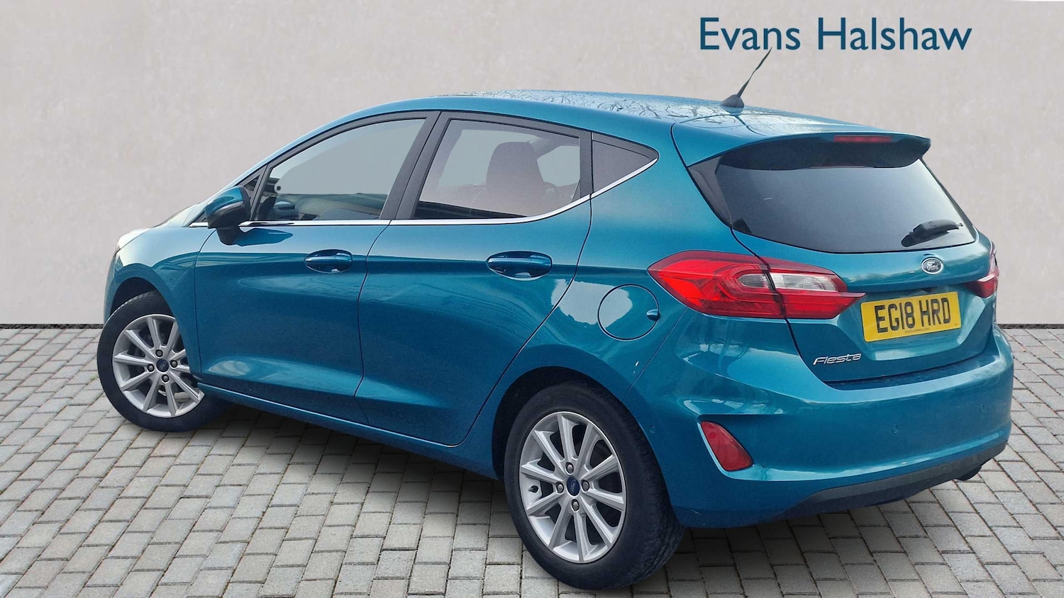 Used Ford Fiesta 2018 for sale - 76705041: Photo 2