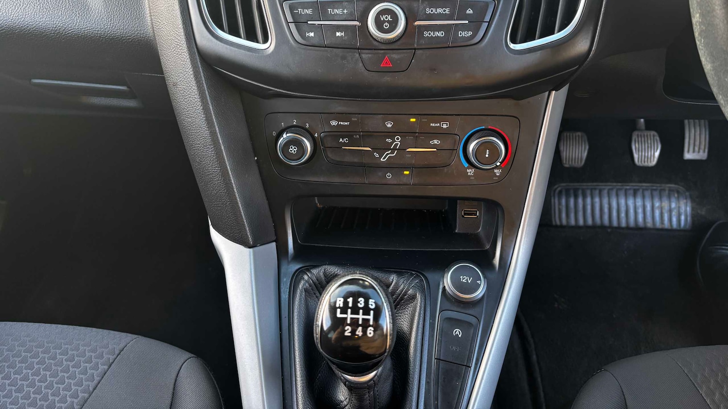 Used Ford Focus 2017 for sale - 76889704: Photo 13