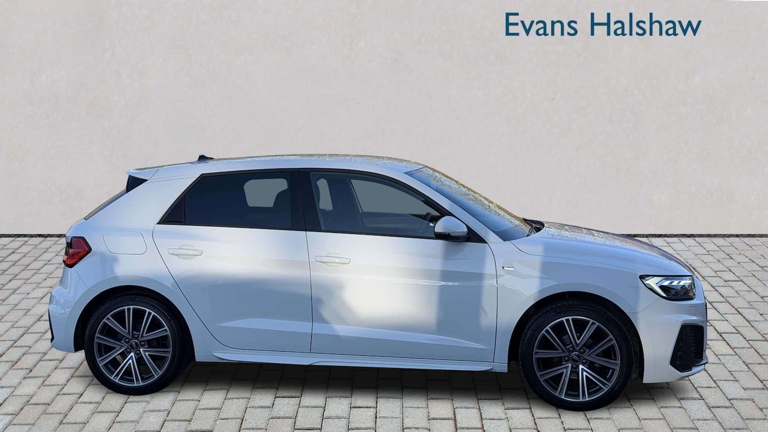 Used Audi A1 2023 for sale - 77899210: Photo 2