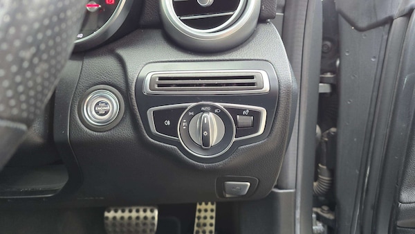Used Mercedes-Benz C Class 2020 for sale - 75812263: Photo 19