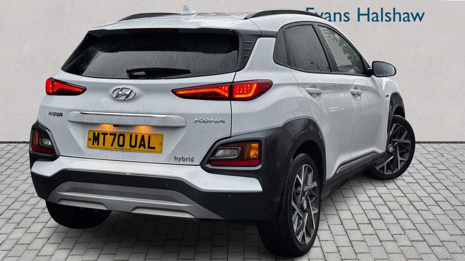 Used Hyundai KONA 2021 for sale - 76362532: Photo 4