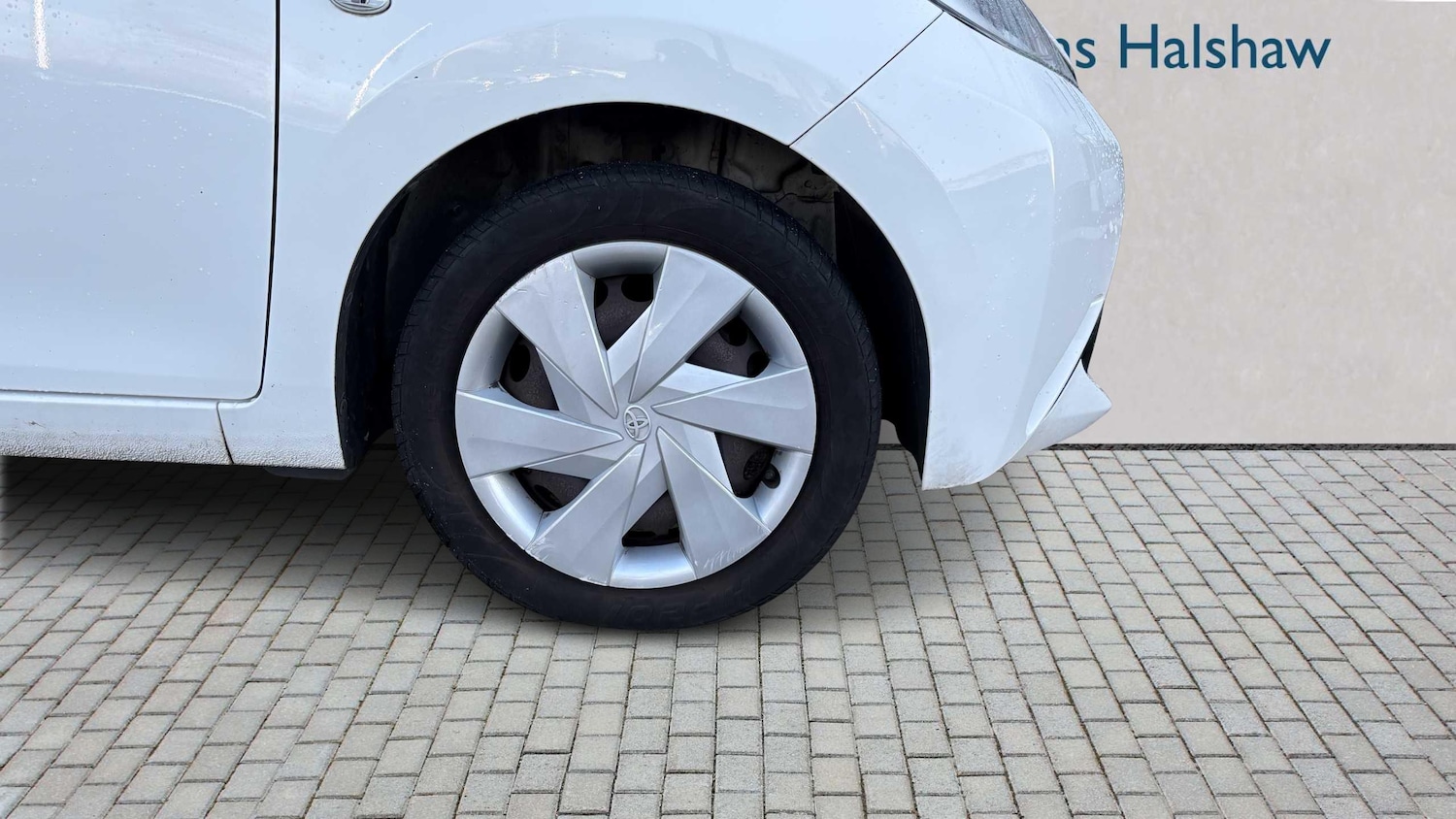 Used Toyota AYGO 2016 for sale - 76648907: Photo 9