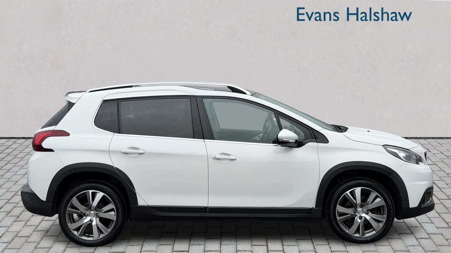 Used Peugeot 2008 2019 for sale - 78187919: Photo 2