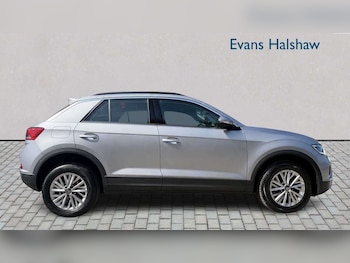 Used Volkswagen T-Roc 2023 for sale - 79455509: Photo