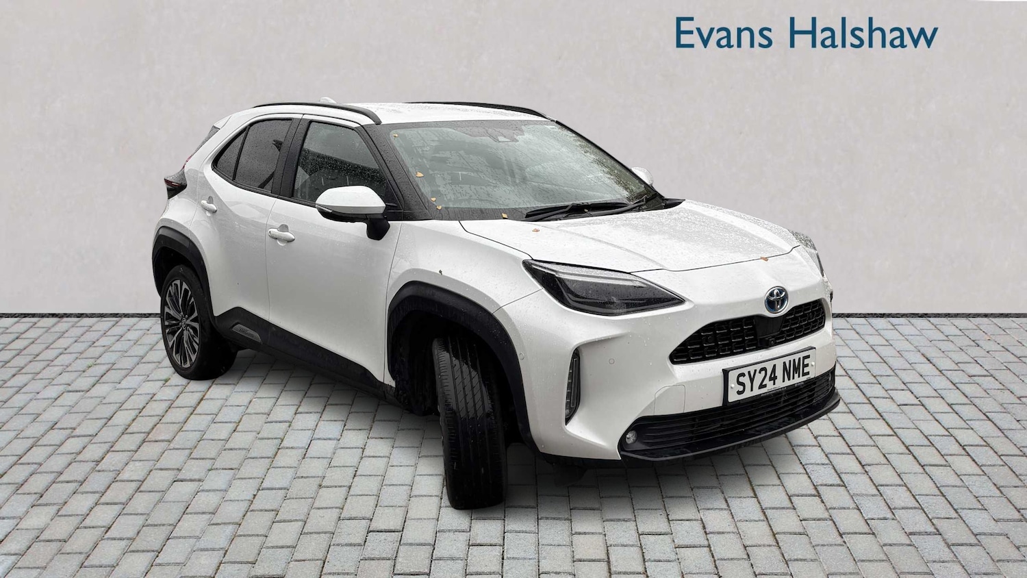 Used Toyota Yaris Cross 2024 for sale - 76587584: Photo 1