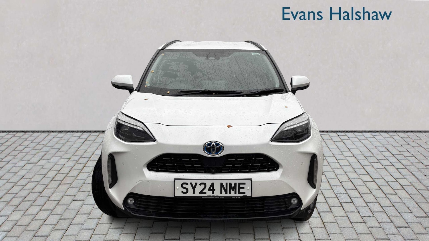 Used Toyota Yaris Cross 2024 for sale - 76587584: Photo 2