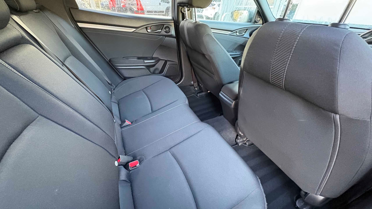 Used Honda Civic 2018 for sale - 76310839: Photo 14