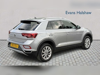 Used Volkswagen T-Roc 2023 for sale - 79028062: Photo