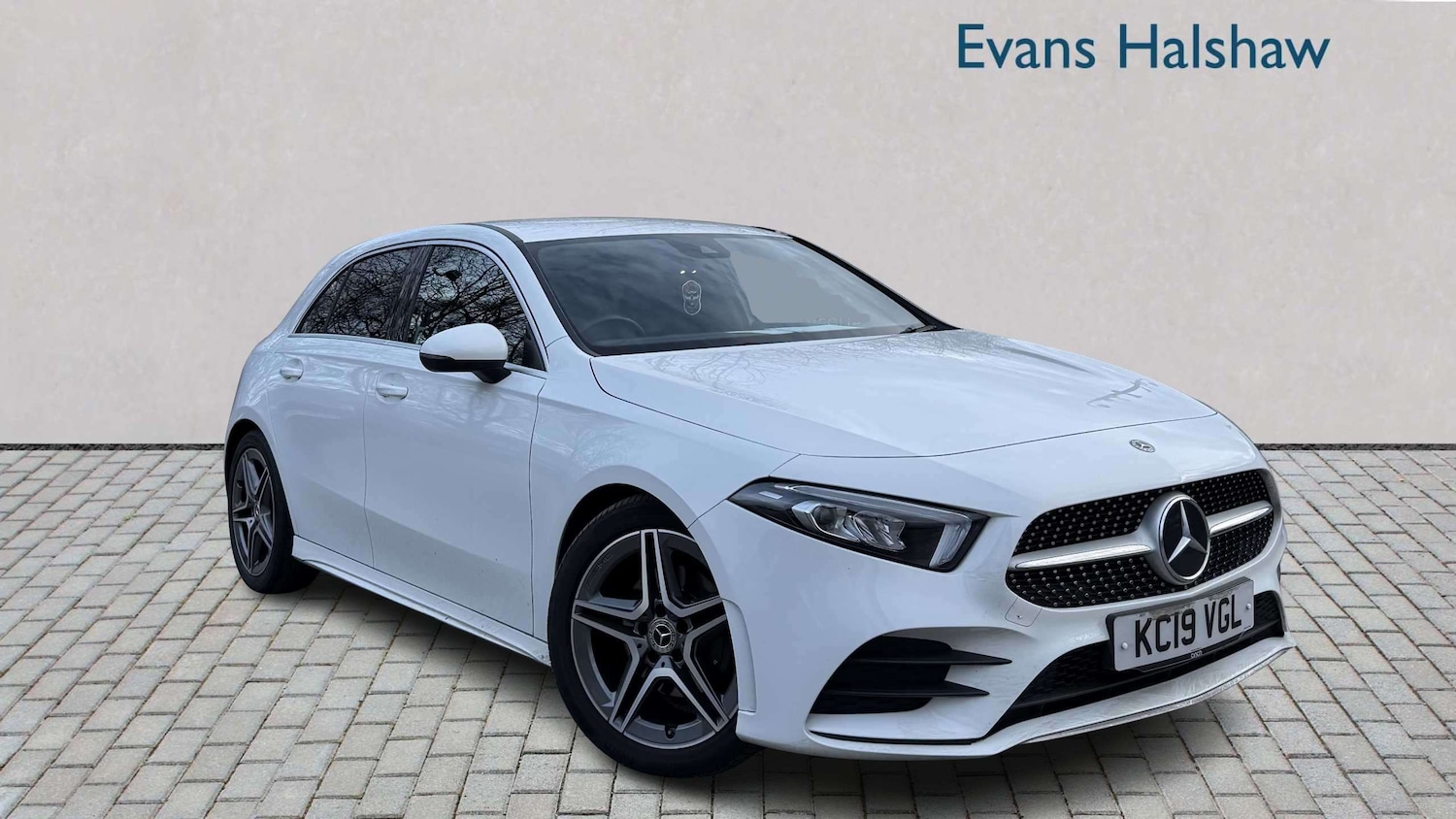 Used Mercedes-Benz A-Class 2019 for sale - 77756505: Photo 2