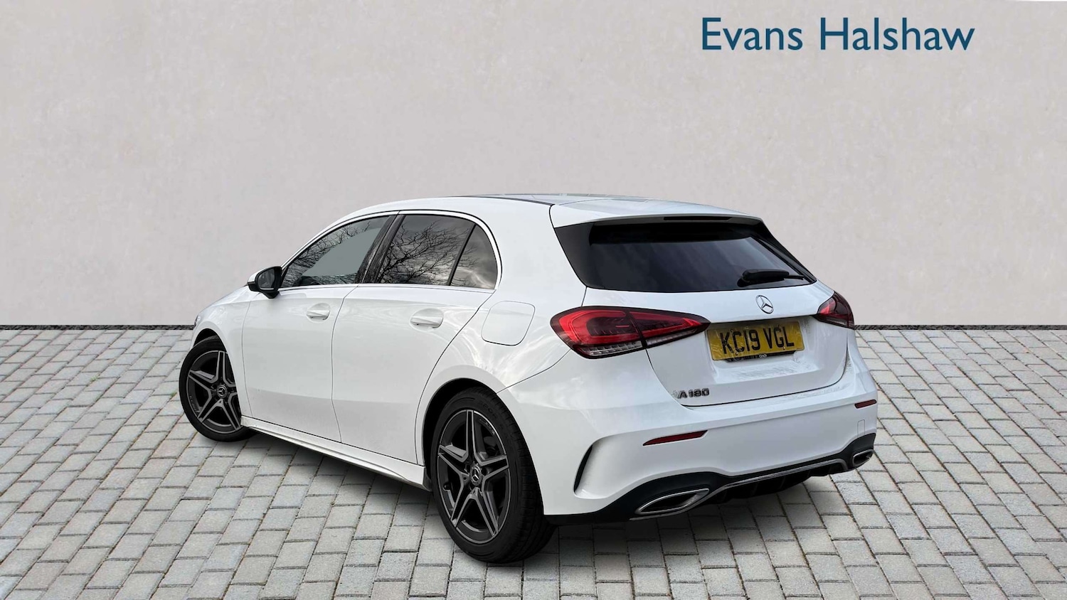 Used Mercedes-Benz A-Class 2019 for sale - 77756505: Photo 3