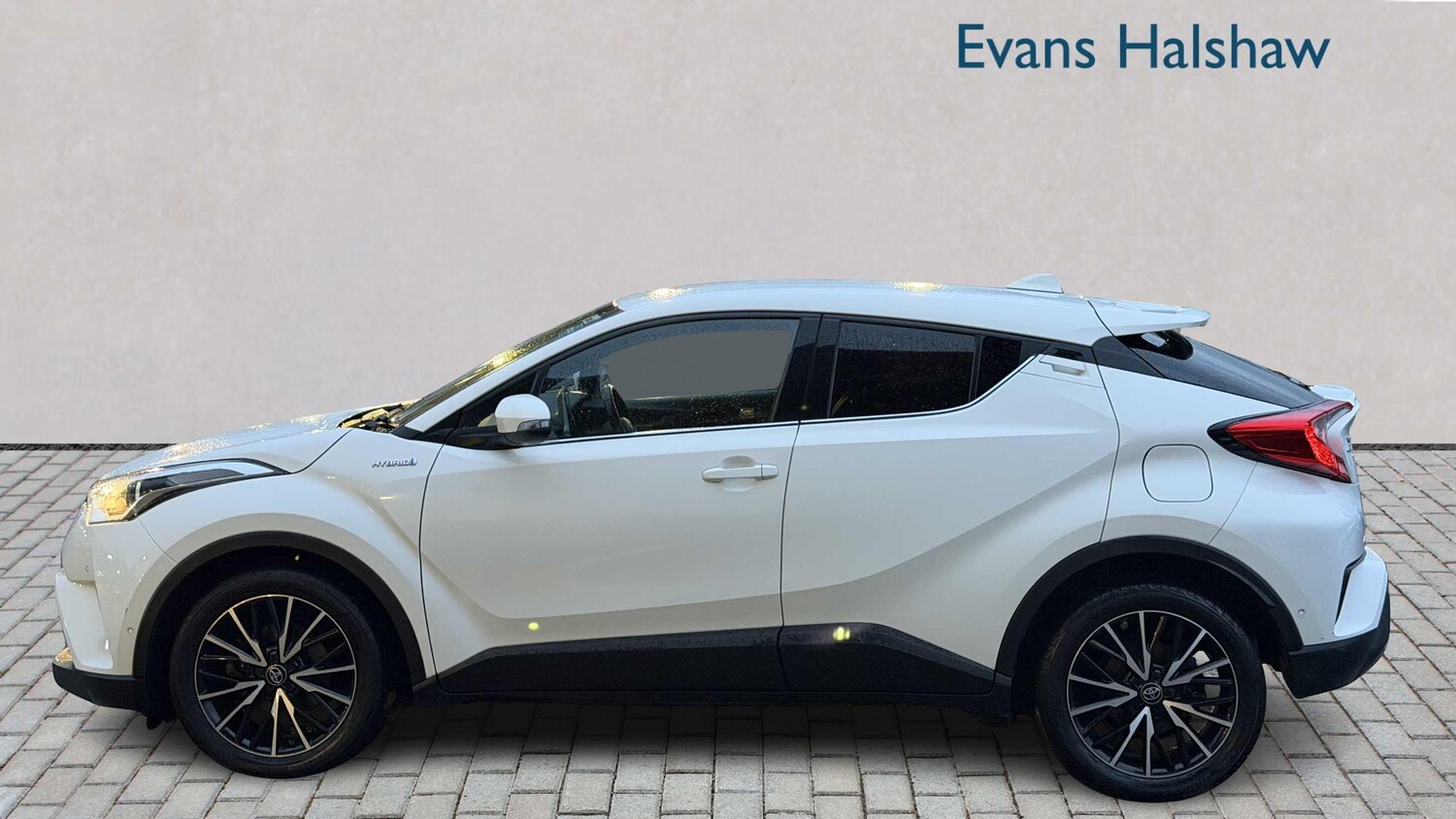 Used Toyota C-HR 2018 for sale - 77996153: Photo 6