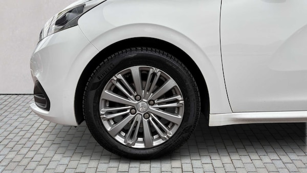 Used Peugeot 208 2016 for sale - 76310843: Photo 11