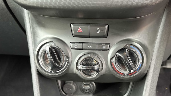 Used Peugeot 208 2016 for sale - 76310843: Photo 16