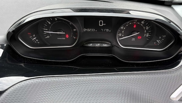 Used Peugeot 208 2016 for sale - 76310843: Photo 17