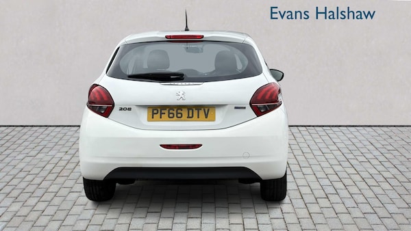 Used Peugeot 208 2016 for sale - 76310843: Photo 3