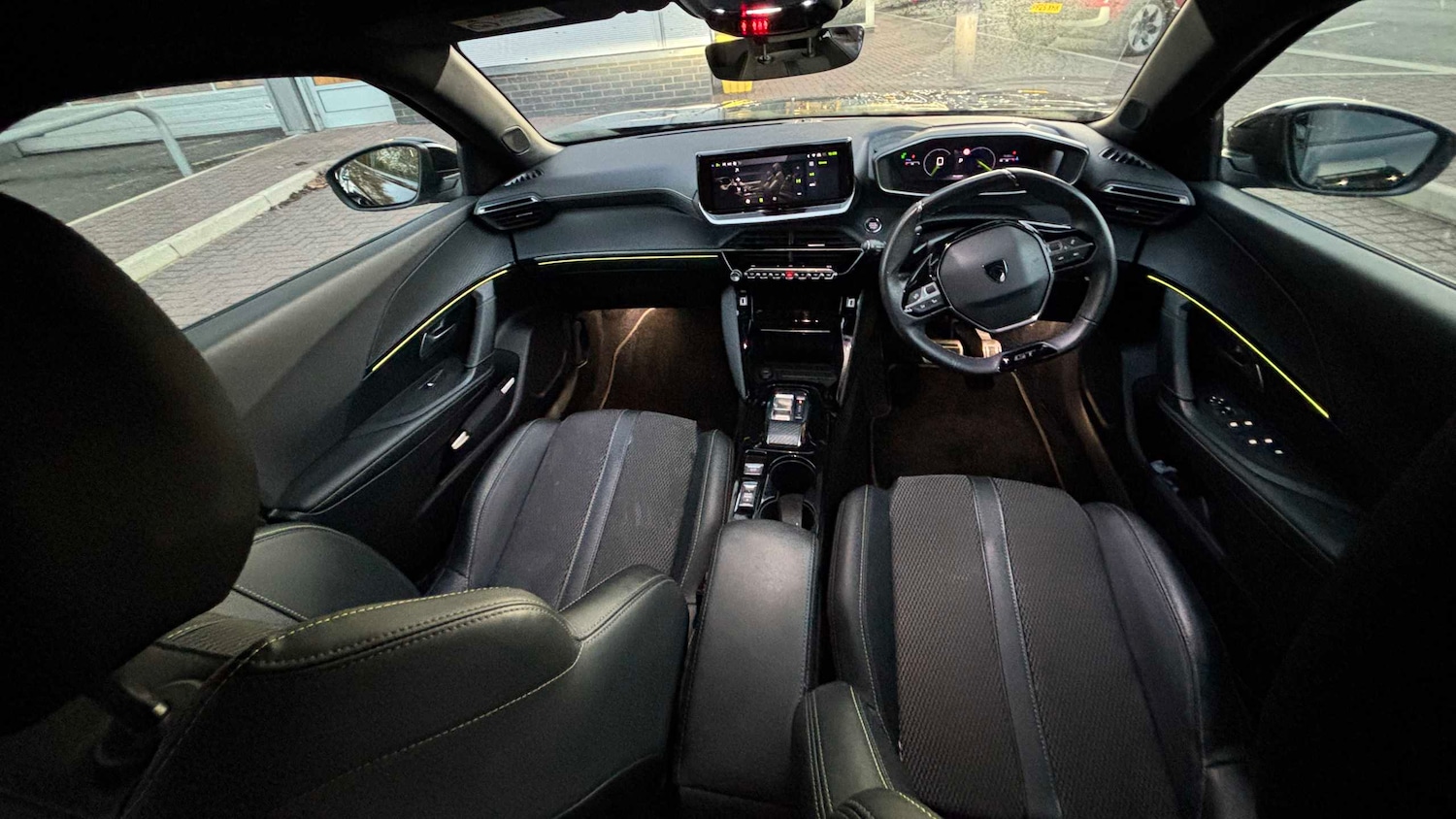 Used Peugeot 2008 2024 for sale - 76648841: Photo 13