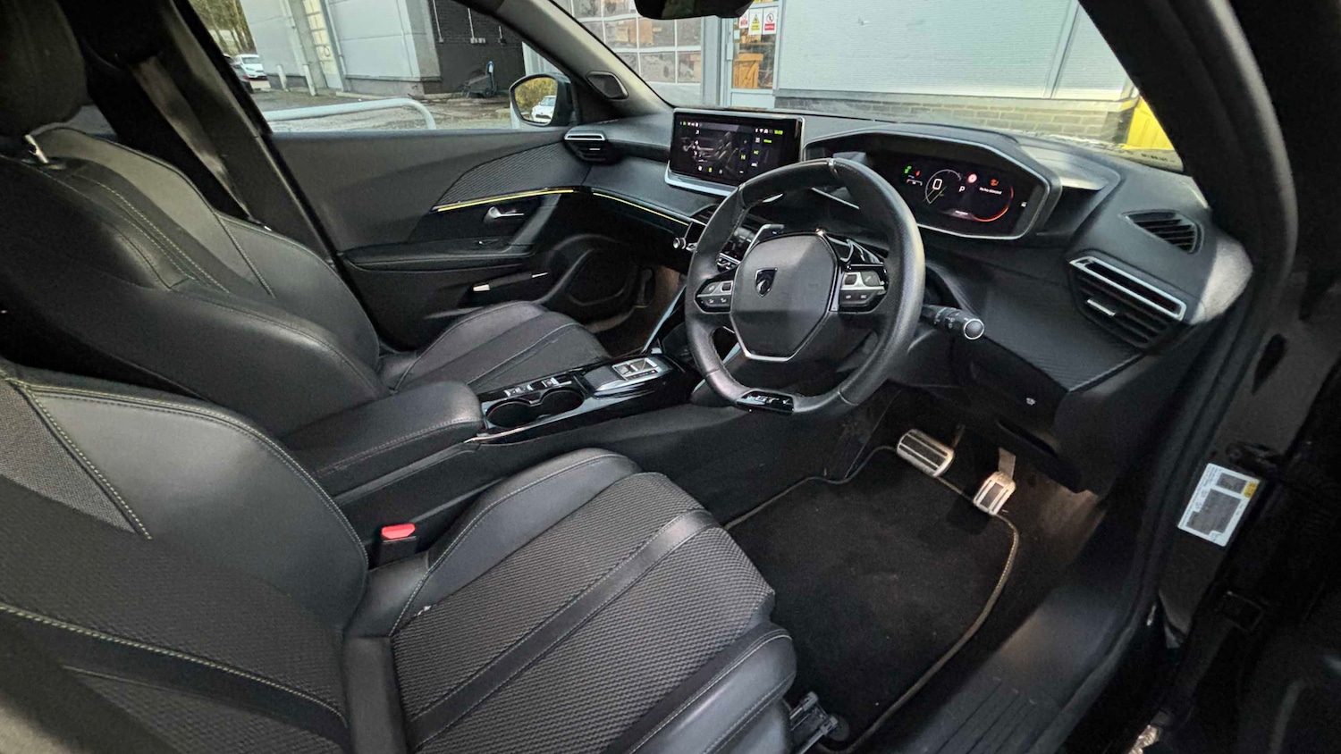 Used Peugeot 2008 2024 for sale - 76648841: Photo 14