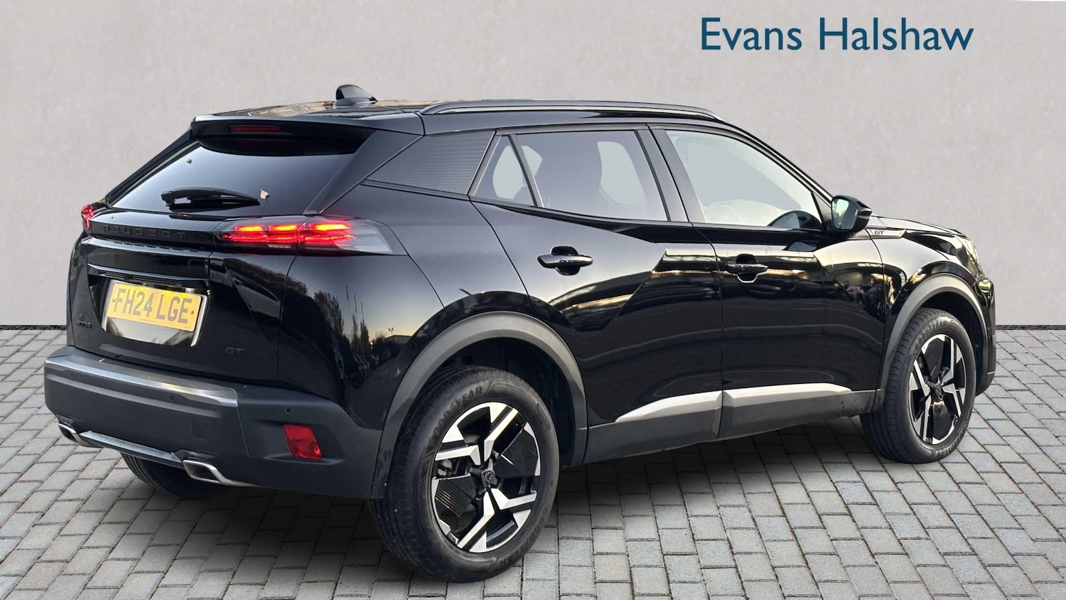 Used Peugeot 2008 2024 for sale - 76648841: Photo 3