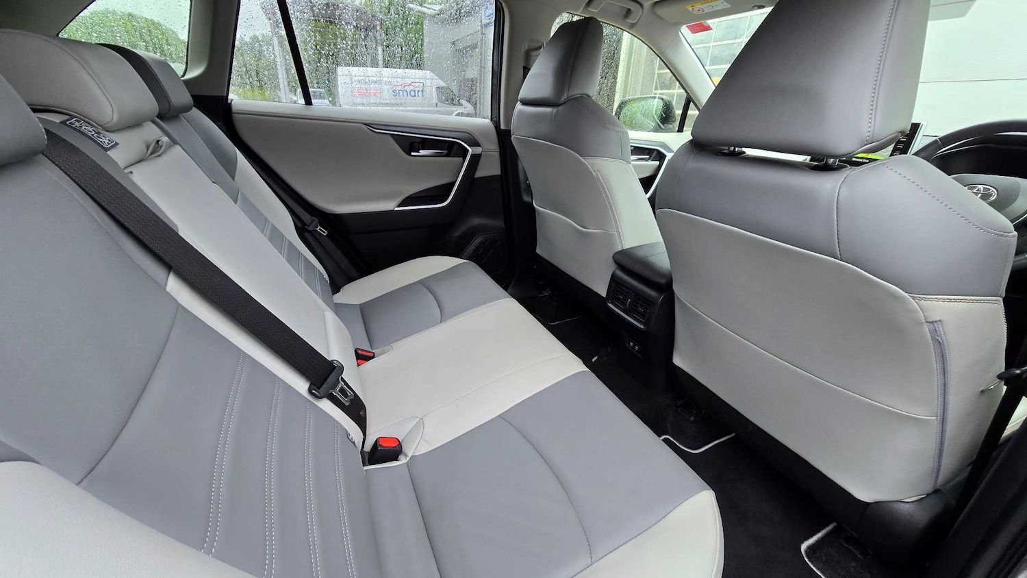 Used Toyota RAV4 2021 for sale - 76339631: Photo 15