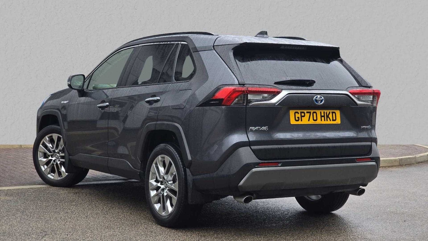 Used Toyota RAV4 2021 for sale - 76339631: Photo 2