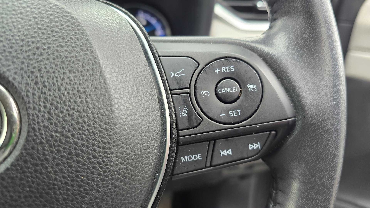 Used Toyota RAV4 2021 for sale - 76339631: Photo 26