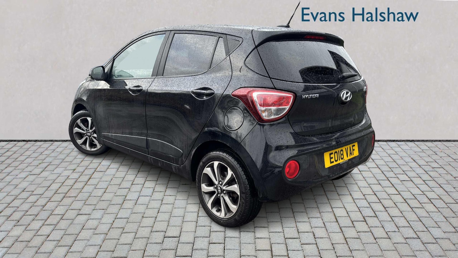 Used Hyundai i10 2018 for sale - 77194585: Photo 2