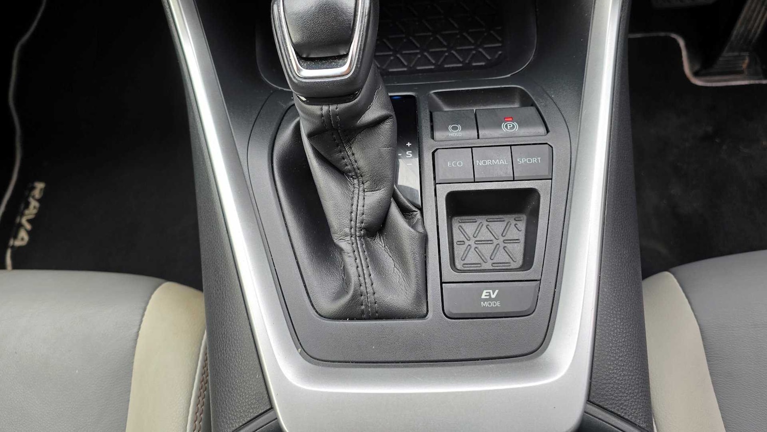 Used Toyota RAV4 2021 for sale - 76875758: Photo 33