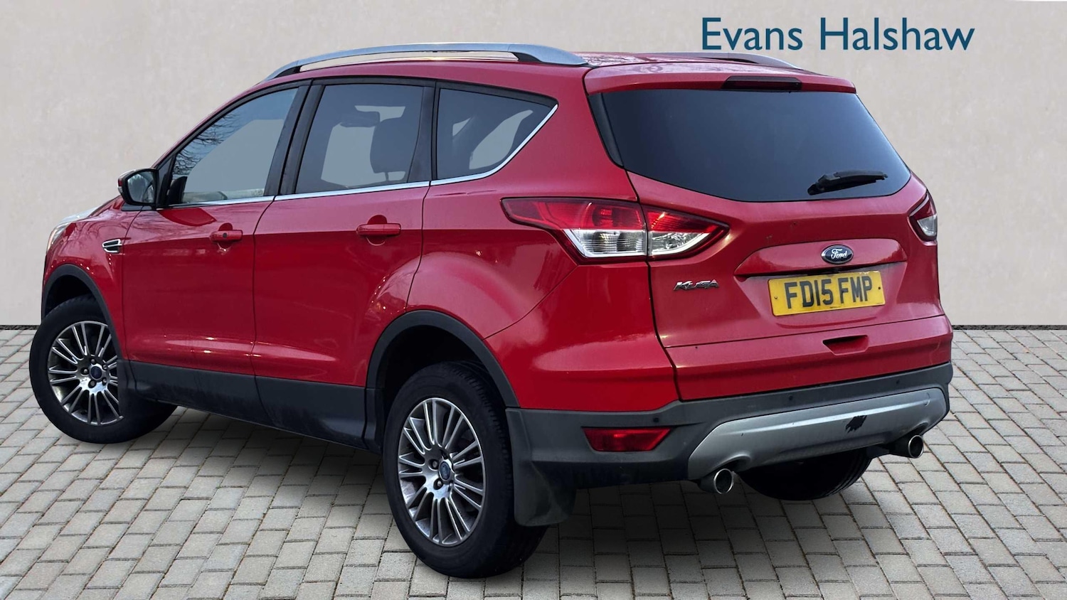 Used Ford Kuga 2015 for sale - 77147388: Photo 2