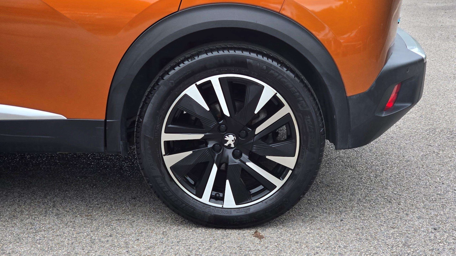 Used Peugeot 2008 2020 for sale - 75813636: Photo 7