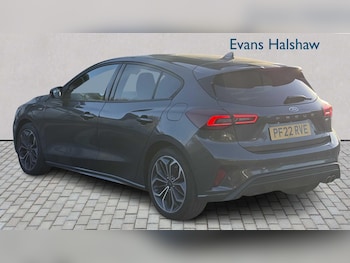 Used Ford Focus 2022 for sale - 76435800: Photo