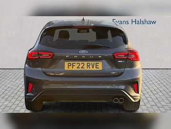 Used Ford Focus 2022 for sale - 76435800: Photo