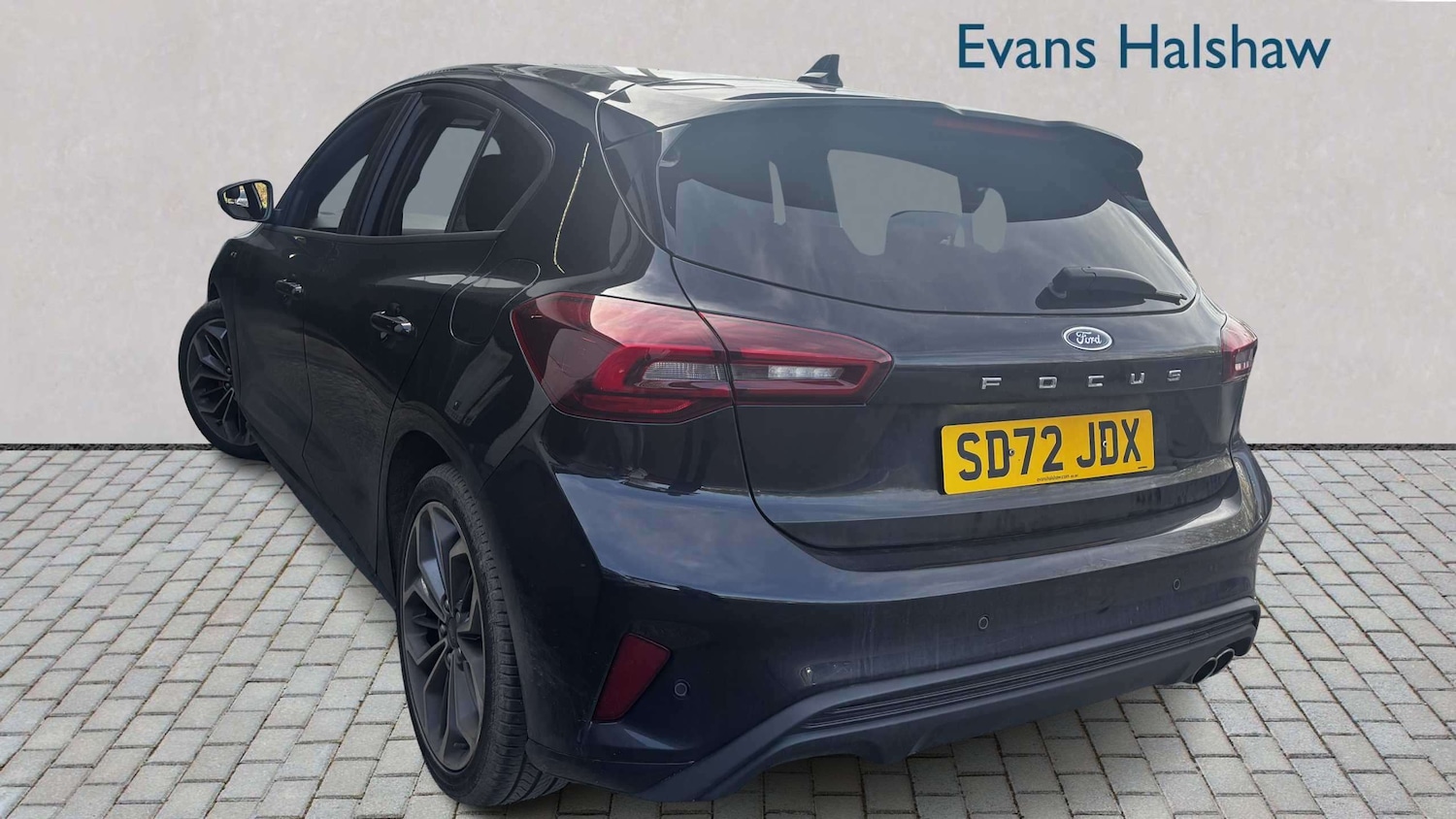 Used Ford Focus 2023 for sale - 78209359: Photo 2