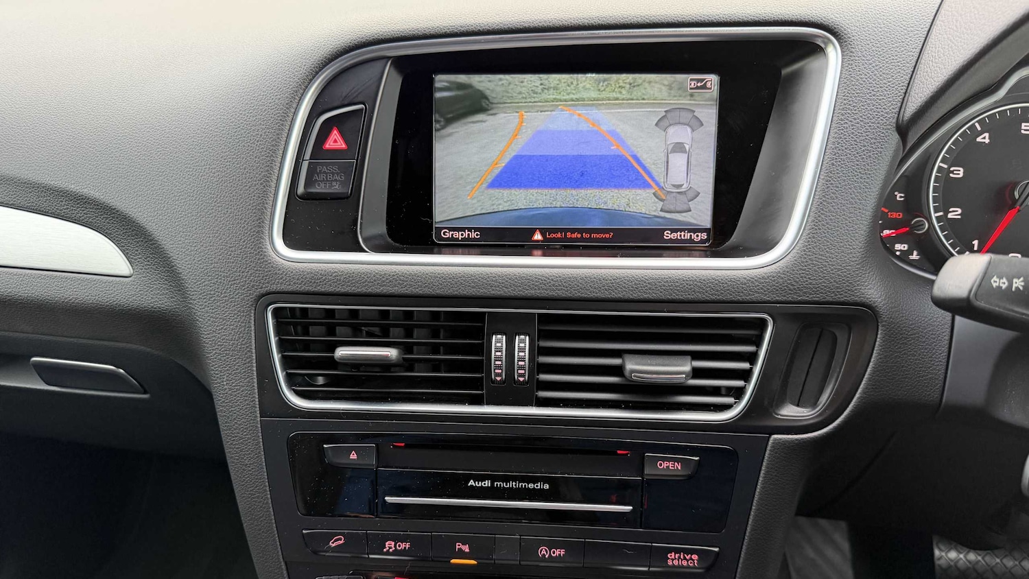 Used Audi Q5 2016 for sale - 76298416: Photo 16