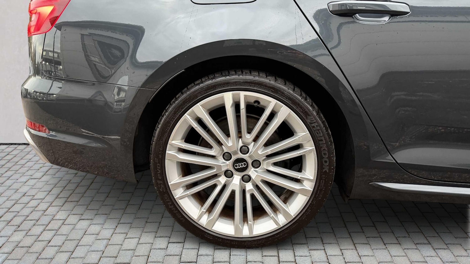 Used Audi A4 2017 for sale - 76298392: Photo 10