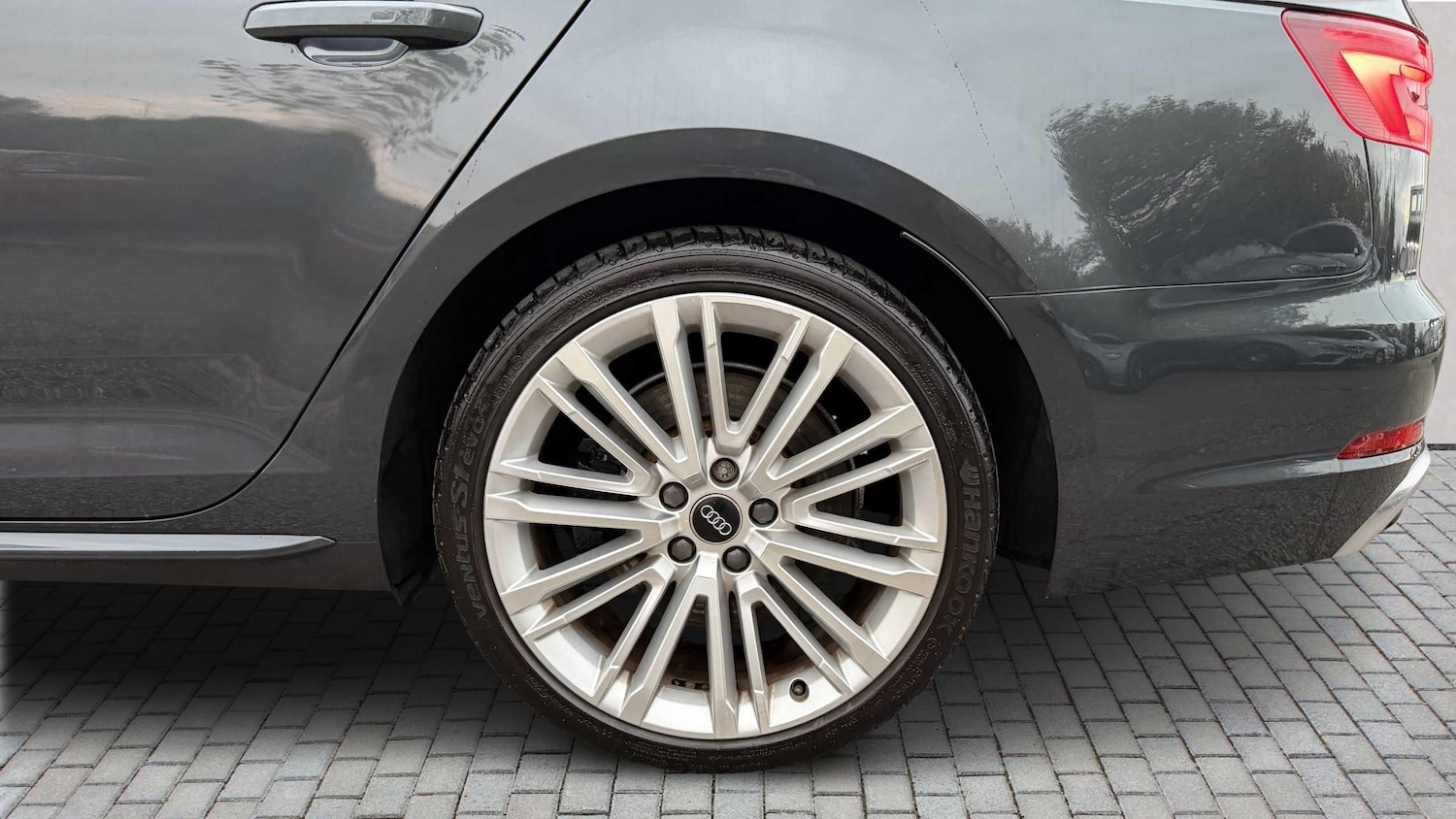 Used Audi A4 2017 for sale - 76298392: Photo 11