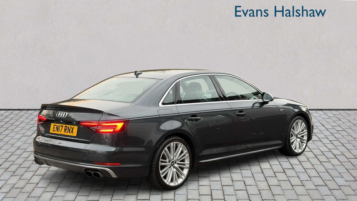 Used Audi A4 2017 for sale - 76298392: Photo 3