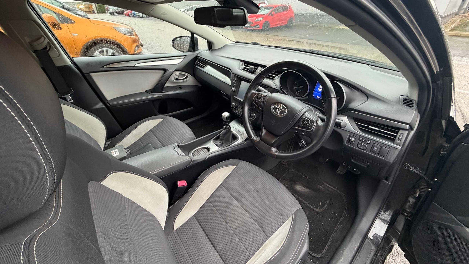 Used Toyota Avensis 2017 for sale - 76955157: Photo 5